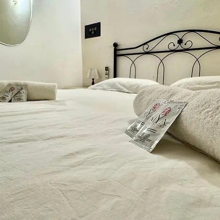 2 Passi Dal Mare Di Ampio Trilocale アラッシオ