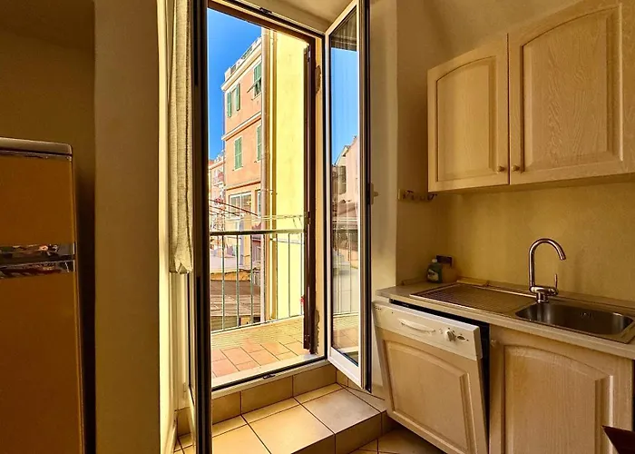 2 Passi Dal Mare Di Ampio Trilocale Apartment Alassio